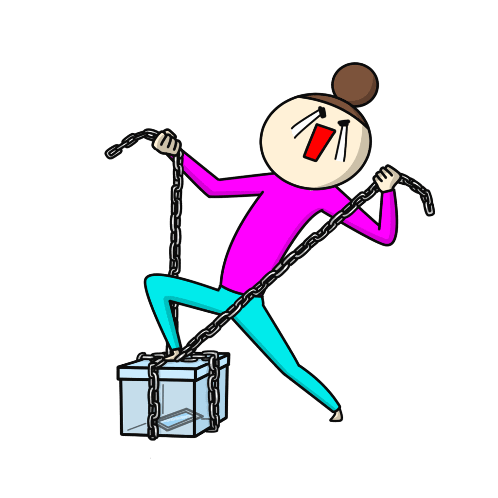 箱に鎖を巻く女性